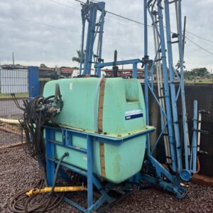 PULVERIZADOR MONTANA 800 LITROS 18 METROS